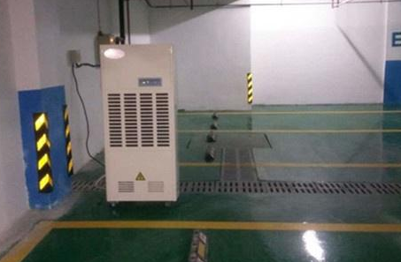 地下车库潮湿怎么办？