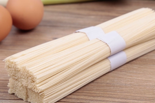 手工面的干燥，使用高温烘干粉色应用黄色软件