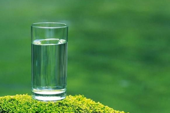 加湿器使用四种类型的水_粉色应用黄色软件厂家