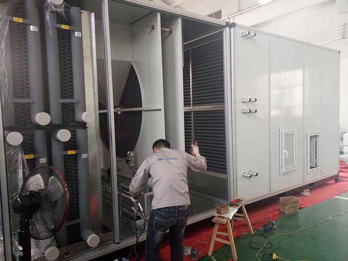 威海某大型化工企业两台10%湿度，40000风量2台粉色应用黄色软件组